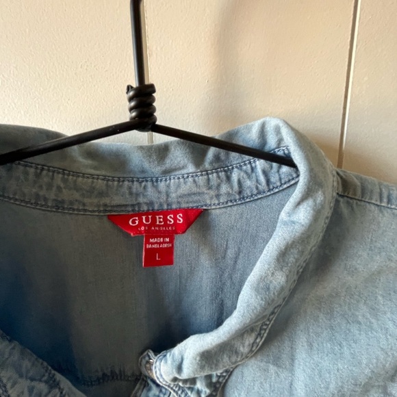 Guess denim lightweight Button Down Shirt - Picture 4 of 8